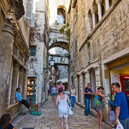 Amabile アパート